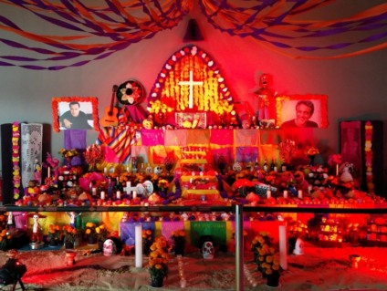 Fiesta Día de Muertos acontece no Memorial da América Latina