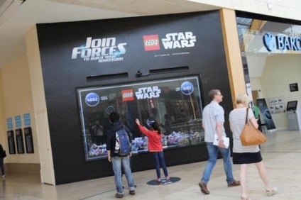 Lego cria painel interativo no Reino Unido