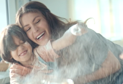 Electrolux coloca no ar "Mais amor pela sua casa"
