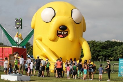 Verão Cartoon inova com subida de 35 metros no balão do Jake
