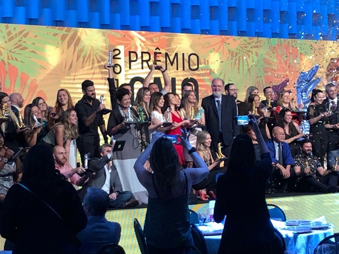 Entrega do Prêmio Caio se transforma em evento memorável