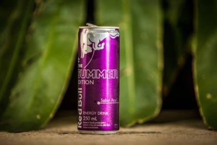 Red Bull lança novo sabor açaí em campanha por um verão autêntico