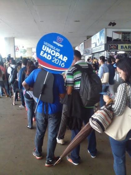 Sisters leva vestibular da Unopar Ead para o centro de Brasília