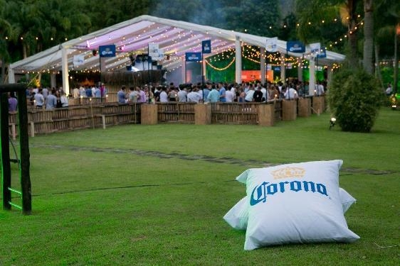 Corona proporcionou um pôr do sol inesquecível em Floripa