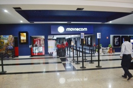 Moviecom realiza ação social no Dia das Crianças