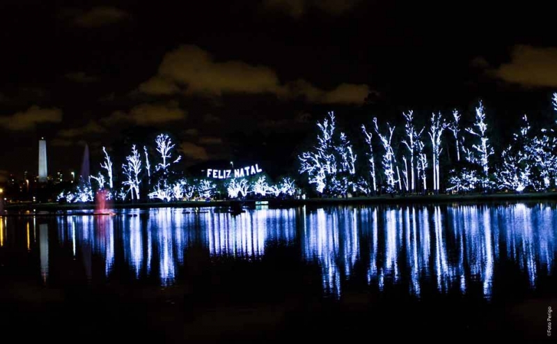 Elo apresenta show de Natal na Fonte do Parque Ibirapuera