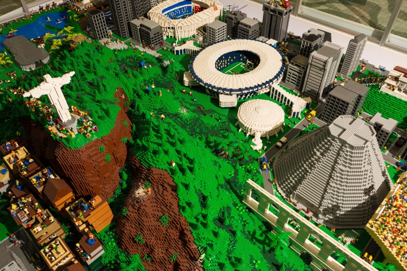 Lego doa maquete que homenageia o Rio de Janeiro