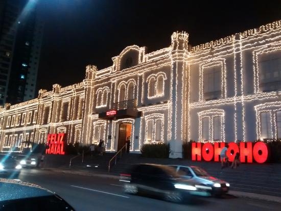 Espetáculo de Natal do Shopping Curitiba tem telão de led de 50m²