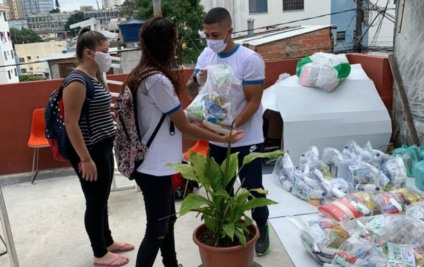 Campanha do IEE ajuda 144 famílias de Heliópolis