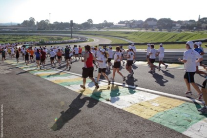 Dada a largada para Maratona Ayrton Senna Racing Day