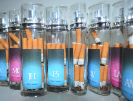 Perfume de cigarro constrange os fumantes 