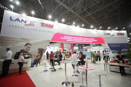 TAM participa da feira Abav 2014