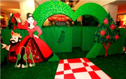 "Alice no País das Maravilhas" chega ao West Shopping
