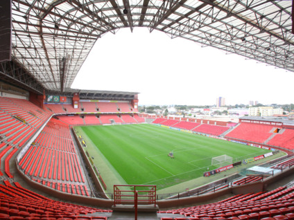 Arena da Baixada fecha com agência americana