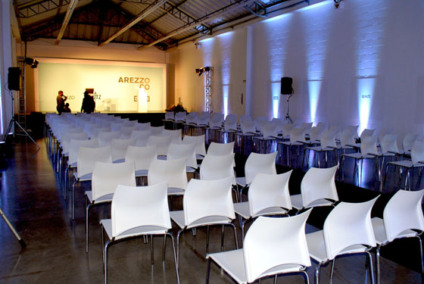 Extra! em ação no evento de inauguração da Arezzo