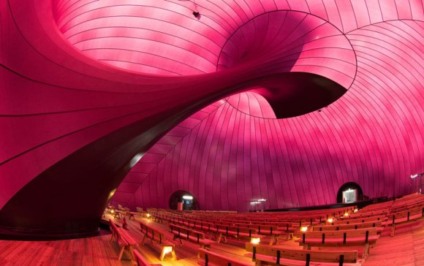 Sala inflável leva alegria ao japonenes