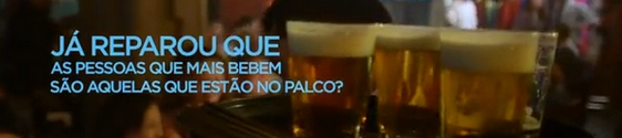Microfone de karaokê faz teste do bafômetro