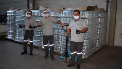Coca-Cola Femsa doa água mineral para hospitais de POA