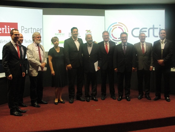 O encontro de negócios aconteceu em Florianópolis.