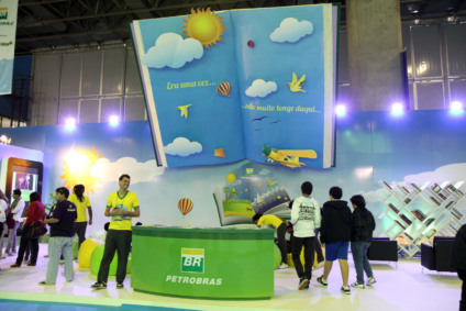 Biruta desenvolve estande da Petrobras na Bienal do Livro