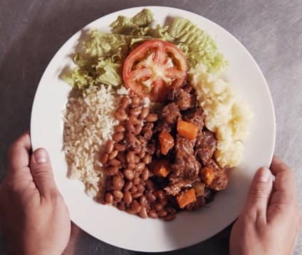 Sazón doa mais de 30 mil pratos de comida