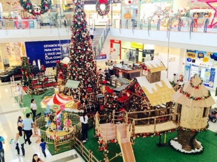 Clima de Natal chega aos shoppings de Goiânia