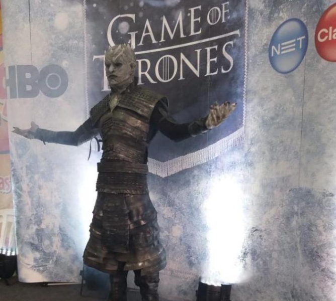 Atrium convida fãs de GoT para sessão de fotos com o Rei da Noite