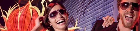 Grife de óculos Carrera investe no verão brasileiro