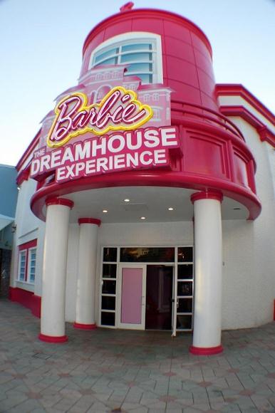 Casa da Barbie em tamanho real na Califórnia