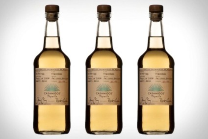 George Clooney cria a tequila Casamingos