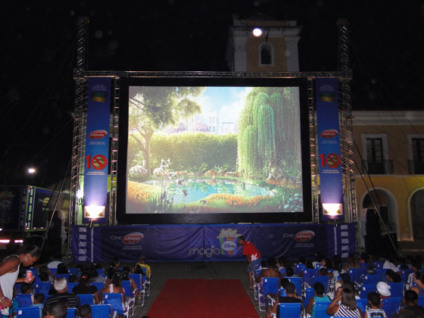 Lifebuoy e Disney levam cinema itinerante ao Nordeste