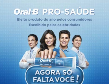 De boca aberta com Oral-B no Facebook