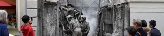 Conmovedora-acción-outdoor-que-te-lleva-a-la-guerra-1 d