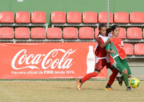 Copa Coca-Cola seleciona gandulas para a Copa do Mundo