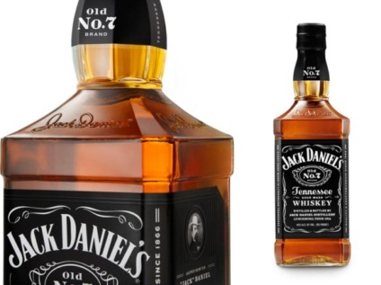 Assinatura nas garrafas de Jack Daniel's é renovada