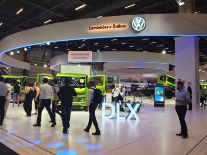 Flex faz 4 grandes entregas na Fenatran