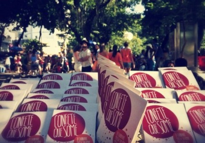 RioEuTeAmo comemora Carnaval com confetes que somem