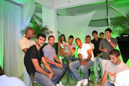 MC4 Promo apresenta elenco 2013 do Coxa