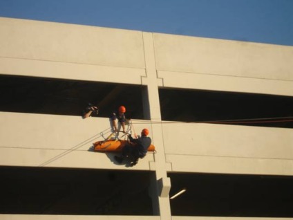 Simulação no Farol mostra o trabalho dos bombeiros  