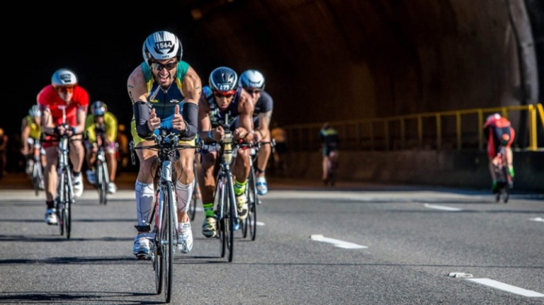 Mizuno ativa marca no Ironman Brasil