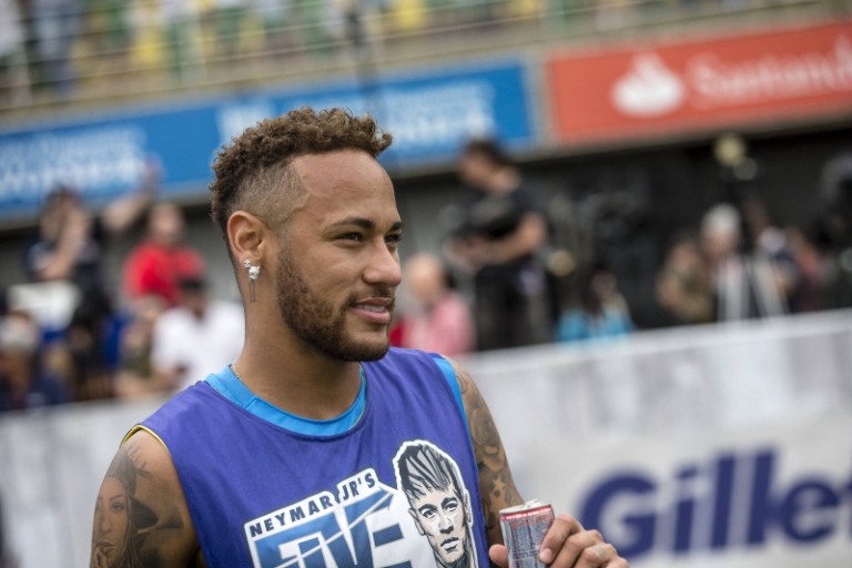 Red Bull leva fã ao encontro de Neymar Jr.