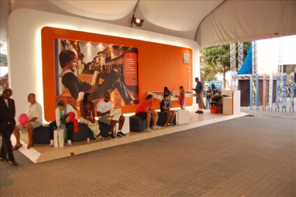 Clientes Itaú Unibanco pagam meia-entrada na Flip