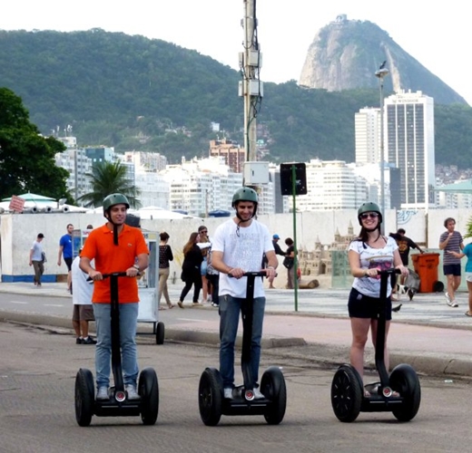 EasyWay oferece passeio de e-Mobi pela cidade