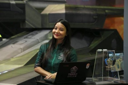 UP line leva tanque futurista à Brasil Game Show