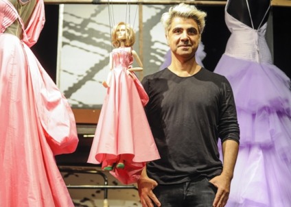 Fause Haten transforma desfile em exposição no Morumbi