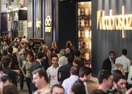 Francal busca mercado global na Expo Riva Schuh