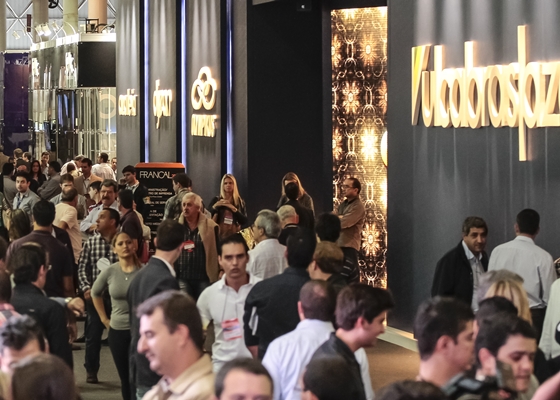 Francal busca mercado global na Expo Riva Schuh