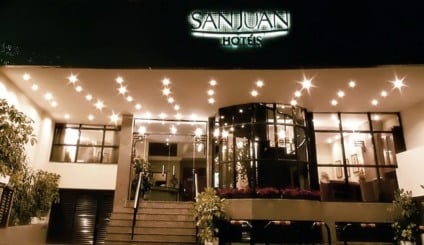 San Juan Business leva clientes ao teatro