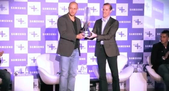 Corinthians recebe troféu Samsung Fair Play