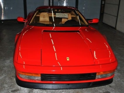 Ferrari é leiloada por R$ 463 mil em BH